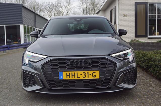 Audi A3 Sportback 45 TFSIe (245pk) 3X S-line LED/Alcantara/19 inch/ACC