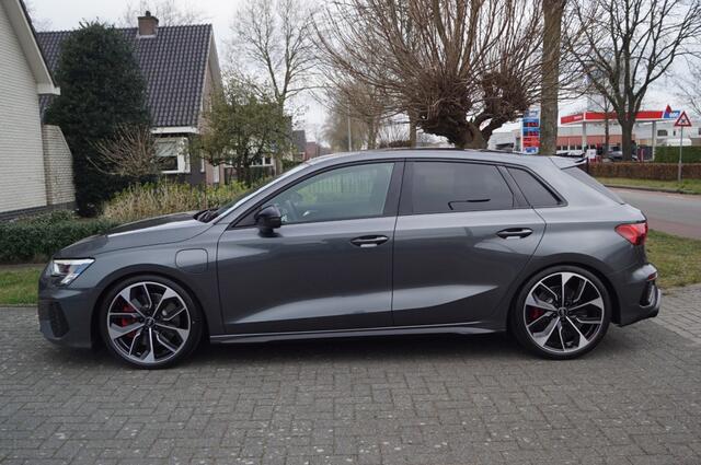 Audi A3 Sportback 45 TFSIe (245pk) 3X S-line LED/Alcantara/19 inch/ACC