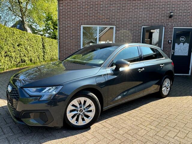Audi A3 Sportback 40 TFSI e 204PK, Led, Navi