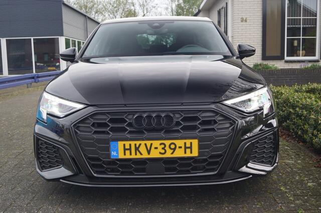 Audi A3 Sportback 45 TFSI e (245pk) 3X S-line LED/Alcantara/19 inch/S3