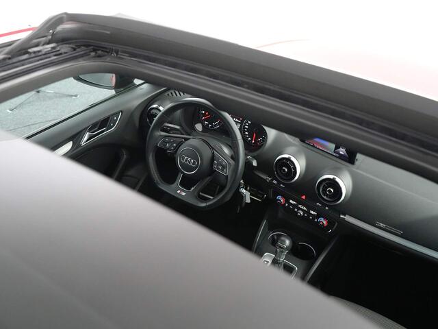 Audi A3 Limousine 1.5 TFSI CoD Sport S Line Edition | Pano | Camera |LED