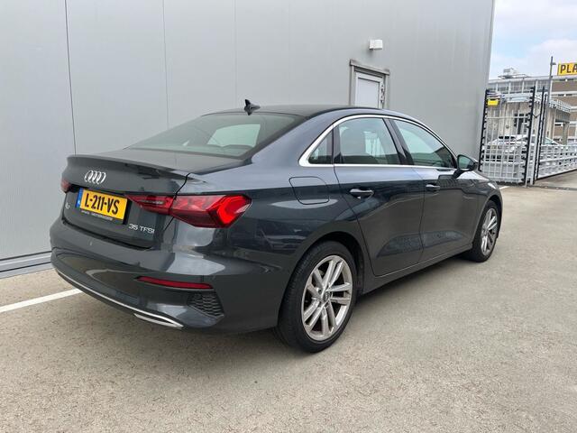 Audi A3 Limousine 35 TFSI 150Pk Business Edition / Stoelverwarming / ParkeerhulpV+A