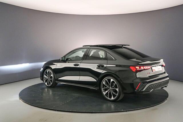Audi A3 Limousine 35 TFSI S edition | Pano | Sonos | Headup | Matrix-led | Sportstoelen | Ambientlight |