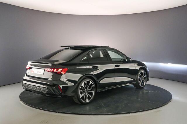 Audi A3 Limousine 35 TFSI S edition | Pano | Sonos | Headup | Matrix-led | Sportstoelen | Ambientlight |
