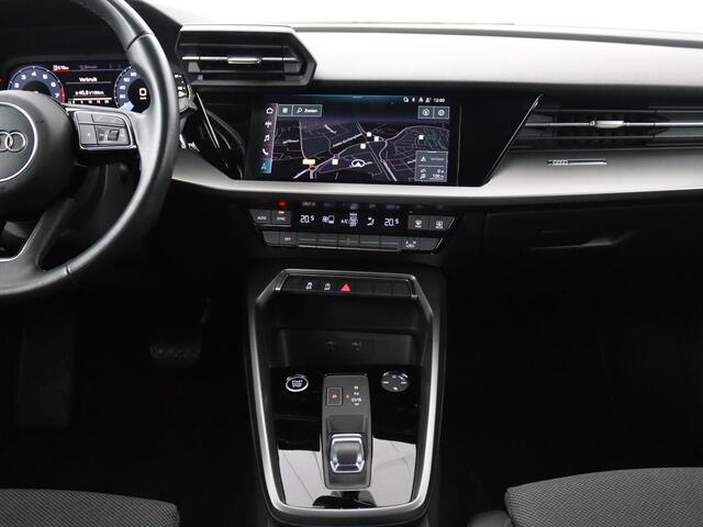 Audi A3 Limousine 30 TFSI Business edition Automaat | Trekhaak | Navigatie | Appel CarPlay | Cruise Control | DAB | LMV