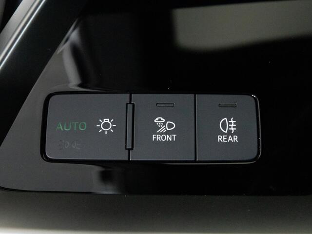 Audi A3 Limousine 35 TFSI 150 PK Edition AUTOMAAT | LED Matrix | Panoramadak | Navigatie | Adaptieve Cruise Control |