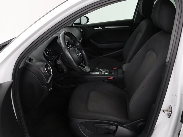 Audi A3 1.0 TFSI | Automaat | Panoramadak | Adaptive cruise | Climate control | Navigatie | Xenon | Parkeerhulp | Bluetooth