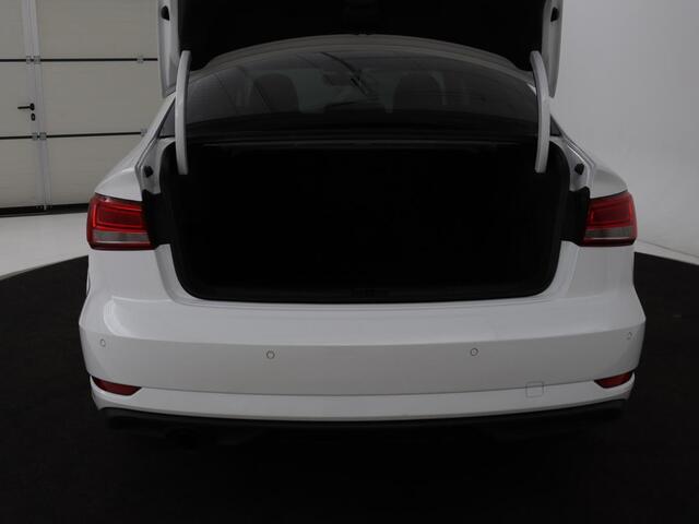 Audi A3 1.0 TFSI | Automaat | Panoramadak | Adaptive cruise | Climate control | Navigatie | Xenon | Parkeerhulp | Bluetooth