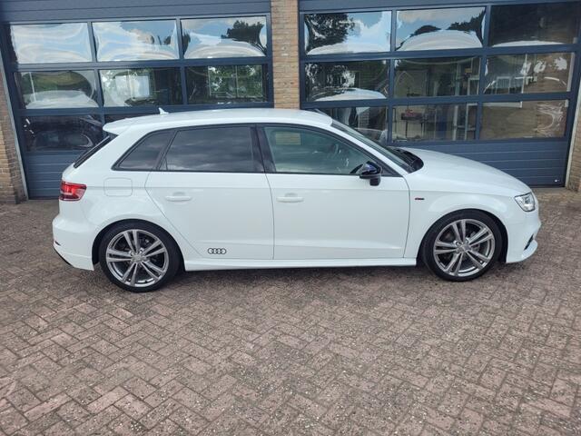 Audi A3 Sportback 1.0 TFSI Sport ProLine 7 traps Automaat