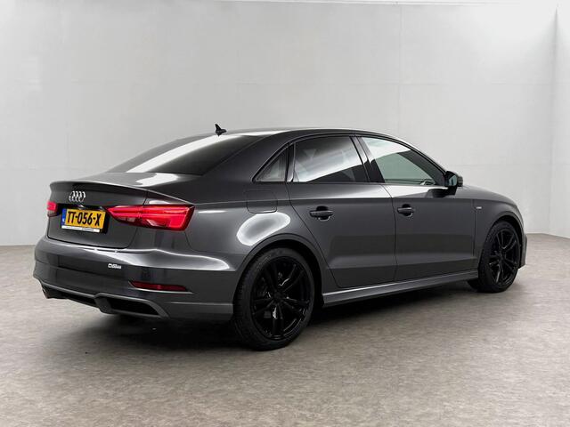 Audi A3 Limousine 30 TFSI S-line Automaat LED Clima Cruise Navigatie Parkeersensoren 18"LMV