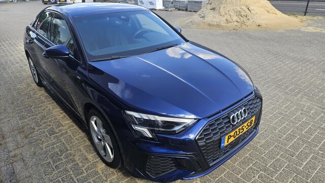 Audi A3 30 TFSI S edition