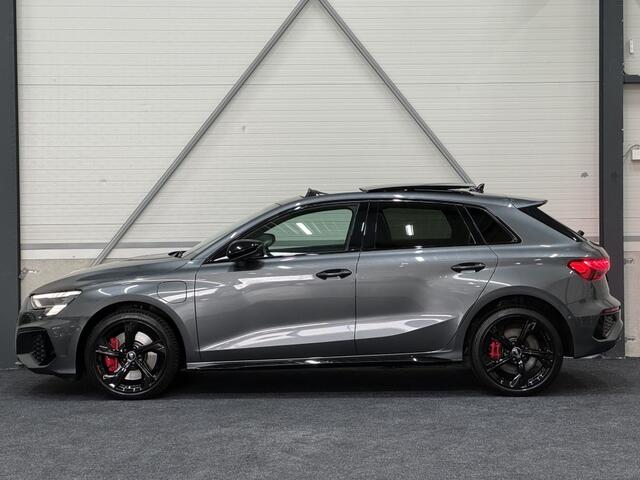 Audi A3 Sportback 45 TFSI e S-Line Pano Matrix Sfeerverlichting