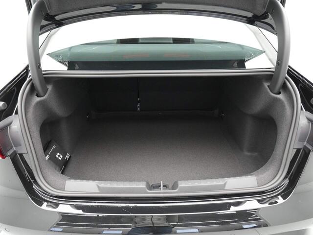 Audi A3 Limousine 35 TFSI 150pk S-Line edition Panorama Navigatie Clima Pdc