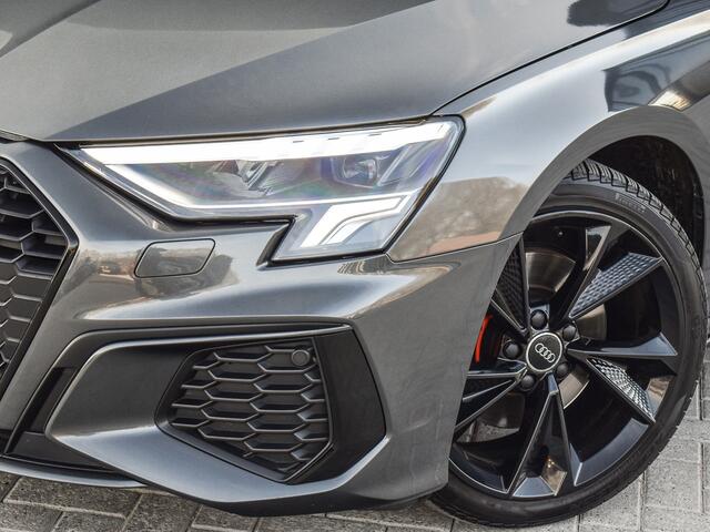 Audi A3 Limousine 35 TFSI 2x S-LINE | PANORAMADAK | ADAPTIEVE CRUISE | VIRTUAL COCKPIT | NL AUTO | APPLE CARPLAY / ANDROID AUTO