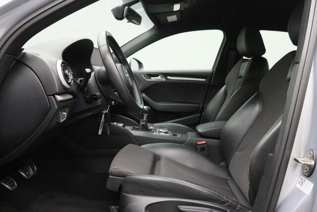 Audi A3 Limousine 1.0 TFSI Sport S Line Edition 2018 NAP | Navigatie | Cruise control | PDC | Bluetooth | Dealer onderhouden | LED Xenon | Climate control | Half lederen bekleding |