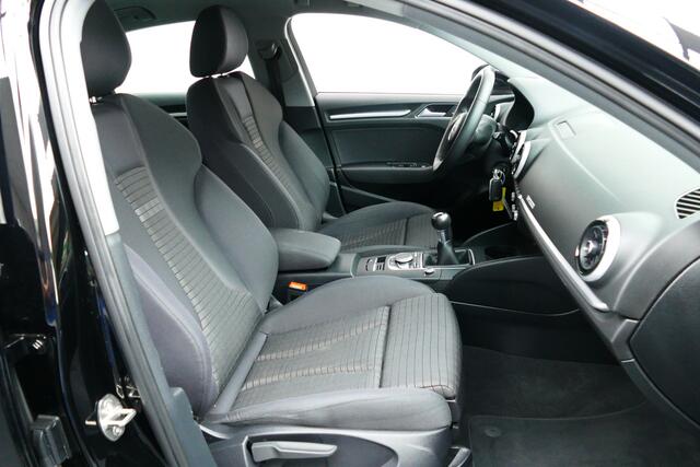 Audi A3 Limousine 1.4 150pk TFSI CoD Design Pro Line. Navi, Clima, Cruise, StoelVerw, 17"LMV, Xenon/Led
