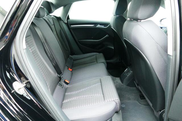Audi A3 Limousine 1.4 150pk TFSI CoD Design Pro Line. Navi, Clima, Cruise, StoelVerw, 17"LMV, Xenon/Led