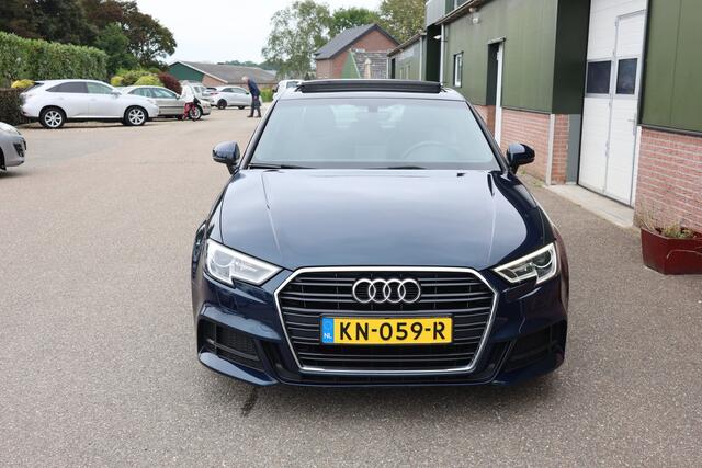 Audi A3 Limousine 1.0 TFSI Sport Pro Line S, Panoramadak, Cruisecontrol, Climate control, Navigatie, Sportinterieur, Org. NL auto, 17 inch lichtmetaal, Bang en Olufsen
