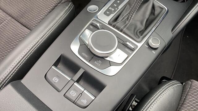 Audi A3 Cabriolet 35 TFSI CoD Advance Sport / Trekhaak / Virtual Cockpit / Windscherm / B&O / Leder&Alcantara / 18'' / Keyless / Nekverwarming / Navigatie / Hill Hold / Cruise Control