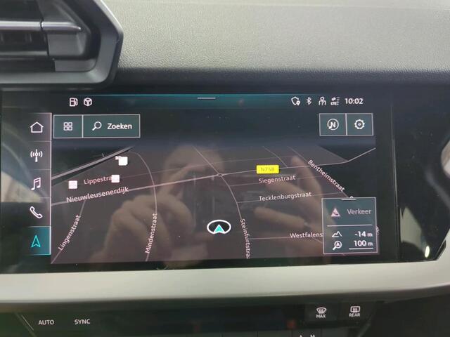 Audi A3 Limousine 30 TFSI 110pk S-Tronic Business edition / LED / Navigatie/ Clima / Parkeersensoren / 17" LMV