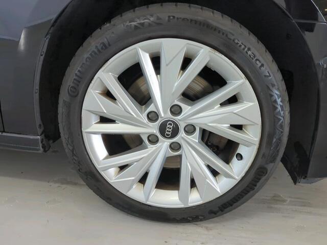 Audi A3 Limousine 30 TFSI 110pk S-Tronic Business edition / LED / Navigatie/ Clima / Parkeersensoren / 17" LMV