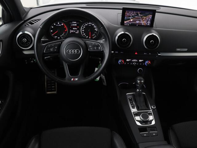 Audi A3 30 TFSI Sport S Line Edition | Half leder | Full LED | Sportstoelen | Navigatie | Trekhaak | Parkeerhulp | Climate control | Cruise control | Bluetooth