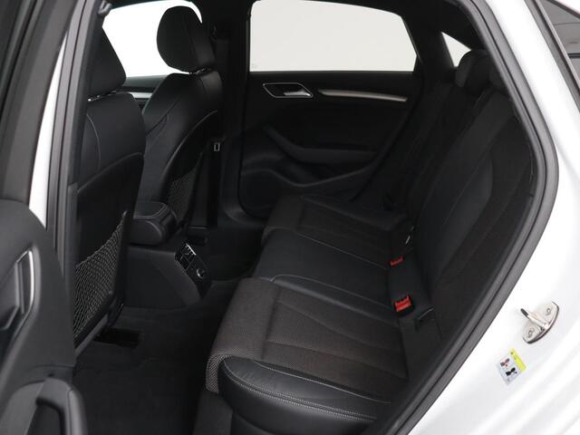 Audi A3 30 TFSI Sport S Line Edition | Half leder | Full LED | Sportstoelen | Navigatie | Trekhaak | Parkeerhulp | Climate control | Cruise control | Bluetooth