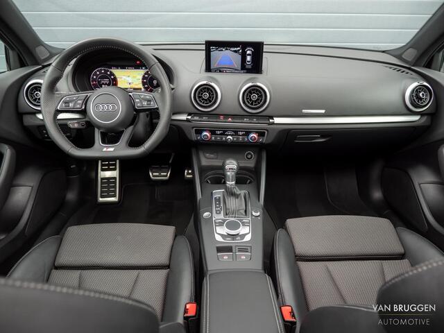 Audi A3 Limousine 35 TFSI 3x S-Line Pano Virtual Keyless Camera CarPlay Trekhaak