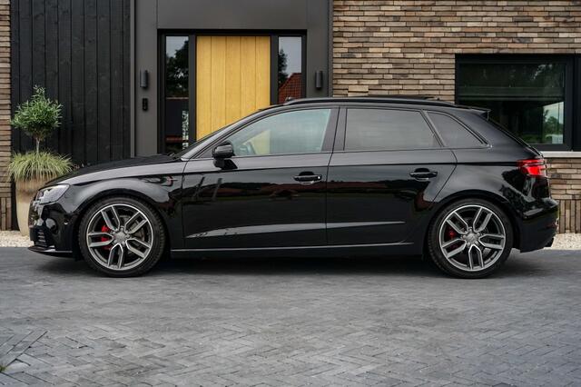 Audi A3 Sportback 1.4 TFSI Sport S-Line DSG/Panorama/Black-optic