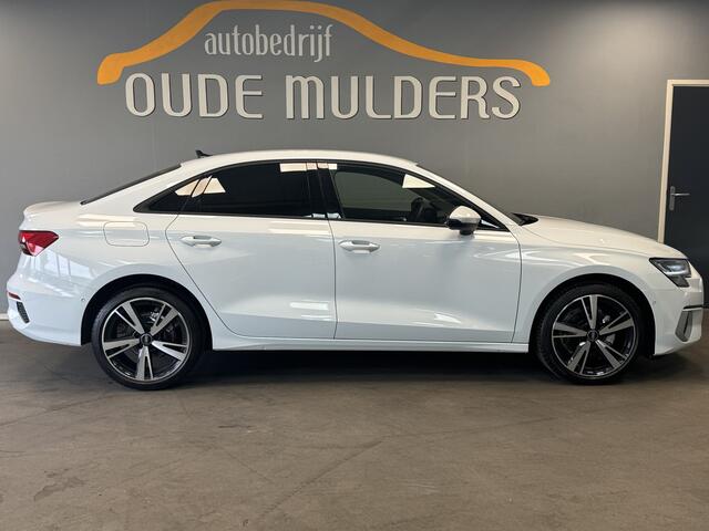Audi A3 Limousine 30 TFSI Advanced edition Stoelverwarming/Parkeersensoren/ACC