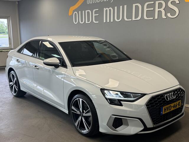 Audi A3 Limousine 30 TFSI Advanced edition Stoelverwarming/Parkeersensoren/ACC