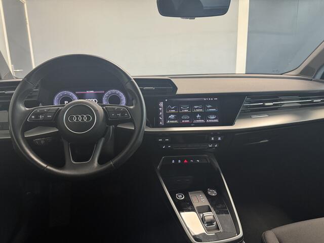 Audi A3 Limousine 30 TFSI Advanced edition Stoelverwarming/Parkeersensoren/ACC