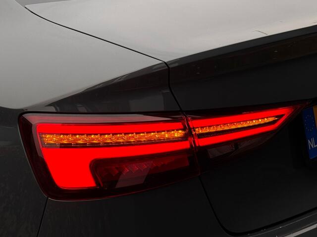 Audi A3 Limousine 1.5 TFSI 150PK Automaat 3X S-Line Leer LED Dynamisch