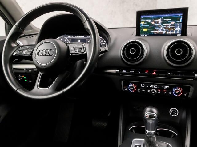 Audi A3 Limousine 1.4 TFSI Sport 150Pk Automaat (SCHUIFDAK, VIRTUAL COCKPIT, LEDER, ELEK SPORTSTOELEN, KEYLESS, ADAPTIVE CRUISE, ZWART HEMEL, GETINT GLAS, NIEUWE APK, NIEUWSTAAT)