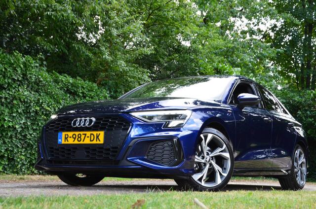 Audi A3 Limousine 35 TFSI S edition Automaat/Navi/Pdc/Ecc/Virtual cockpit/Privacy glass/Cr-Controle/18-Inch Lmv/Stoelverwarming/Nederlandse auto