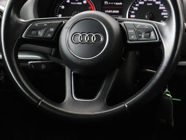 Audi A3 1.0 TFSI Sport S Line | Carplay | Sportstoelen | Full LED | Climate control | Navigatie | Cruise control | Parkeerhulp | Bluetooth