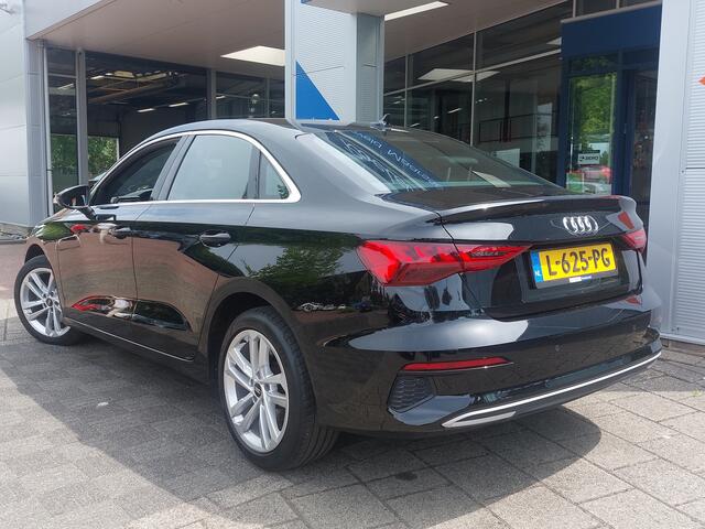 Audi A3 Limousine 30 TFSI 110pk Business Edition | Navi | Clima | Cruise | Led Koplampen+Achterlichten | Rijstrook+Licht+Regensensor | Pdc | Stoelverwarming | Sportstoelen | 17''lm
