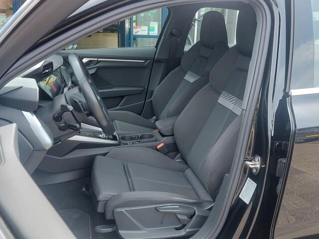 Audi A3 Limousine 30 TFSI 110pk Business Edition | Navi | Clima | Cruise | Led Koplampen+Achterlichten | Rijstrook+Licht+Regensensor | Pdc | Stoelverwarming | Sportstoelen | 17''lm
