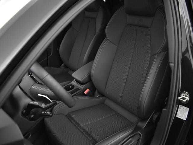 Audi A3 Limousine 30 Tfsi 115pk S-tronic S edition · Camera · Apple/Android Car Play · Navi · ACC · P-Sensoren · Parkeerassistent · 17'' Inch · garantie t/m 16-12-2028 of 100.000km