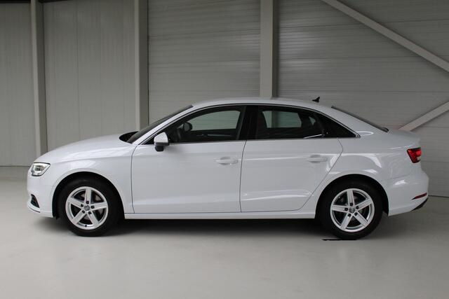 Audi A3 Limousine 35 TFSI 150PK Navigatie | Lichtmetalen velgen | Cruise Control