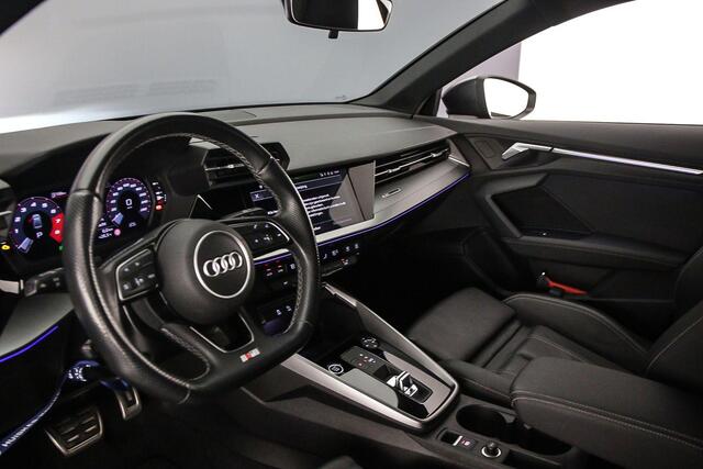 Audi A3 Limousine 35 TFSI S edition | Full-Led | MMI | Carplay | Audi sound | Optiek zwart | Ambient light |