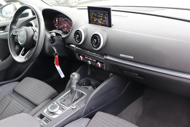 Audi A3 Limousine 35 TFSI CoD Advance 62.065 KM, Navigatie, Cruise control, Climate control, Virtual Cockpit