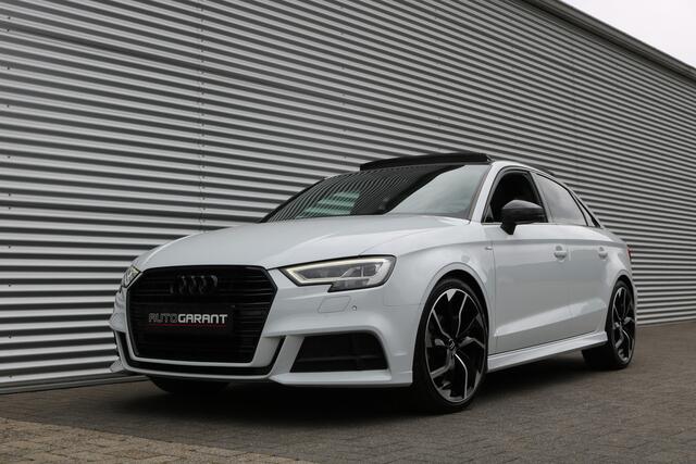 Audi A3 Limousine 35 TFSI S-Line (54.567Km Orig NL! NAP! Panoramadak Sportleder Navi Full-Led 19InchLMV Pdc V+A PrivacyGlass)