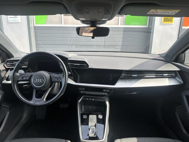 Audi A3 30 TFSI S EDITION / LED verlichting / Apple CarPlay