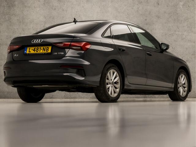 Audi A3 Limousine 35 TFSI Sport 150Pk Automaat (APPLE CARPLAY, GROOT NAVI, CLIMATE, GETINT GLAS, PARKEERSENSOREN, SPORTSTOELEN, LED KOPLAMPEN, CRUISE, NIEUWE APK, NIEUWSTAAT)