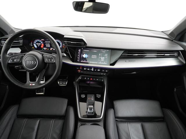Audi A3 Limousine 35 TFSI S edition S line in- exterieur+ sportonderstel | VIRTUAL DASH | PANORAMADAK | LEDER+ STOELVERWARMING | CAMERA | AMBILIGHT | RIJKLAARPRIJS INCL. 12MND BOVAG