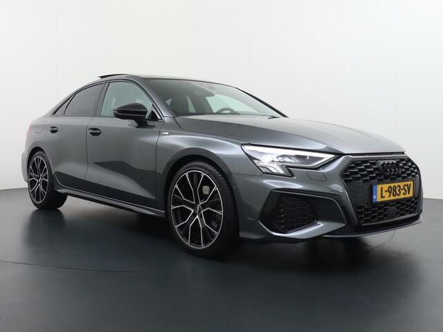 Audi A3 Limousine 35 TFSI S edition S line in- exterieur+ sportonderstel | VIRTUAL DASH | PANORAMADAK | LEDER+ STOELVERWARMING | CAMERA | AMBILIGHT | RIJKLAARPRIJS INCL. 12MND BOVAG