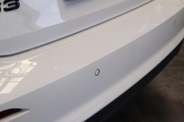 Audi A3 Limousine 35 TFSI S edition 2x S-line Panoramadak Sfeerverlichting