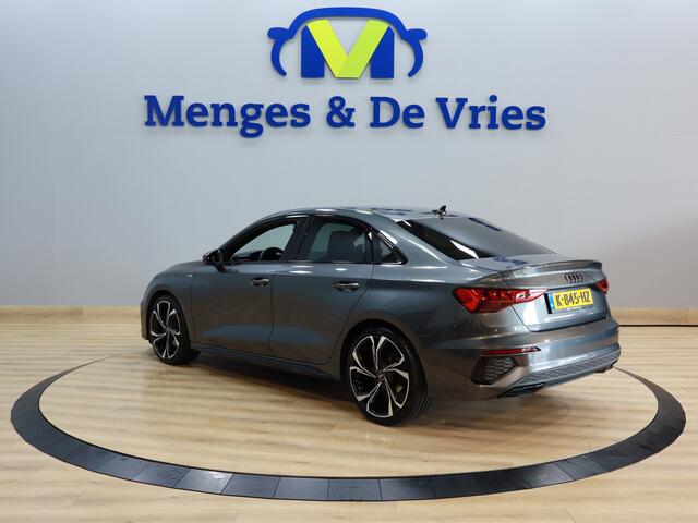 Audi A3 Limousine 30 TFSI S edition 3x S Line | Airco ECC | Virtual | Cruise Control | LED | 19" | Apple Carplay | Isofix | NAP
