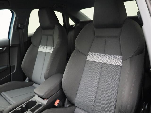 Audi A3 Limousine 30 TFSI/110PK S-tronic Advanced edition · Camera · Trekhaak · Apple/Android Car Play · Navigatie